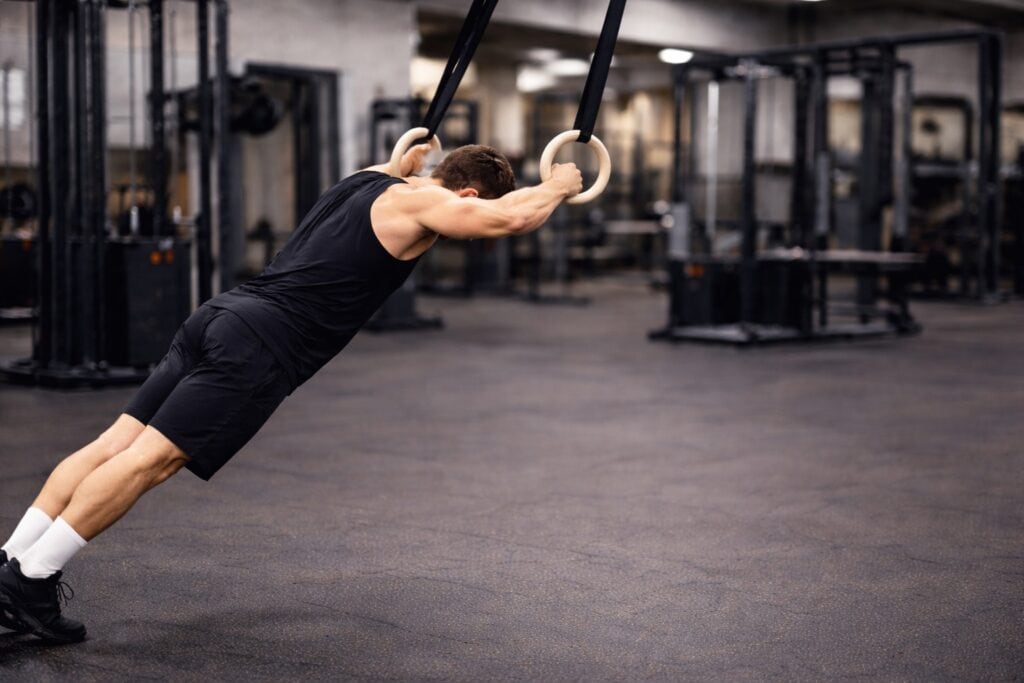 Ring-triceps-extensions-bodyweight-rings