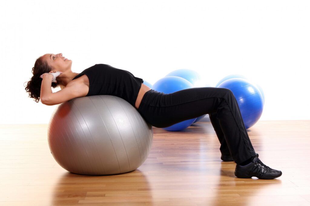 How-to-do-Gym-Ball-Sit-ups