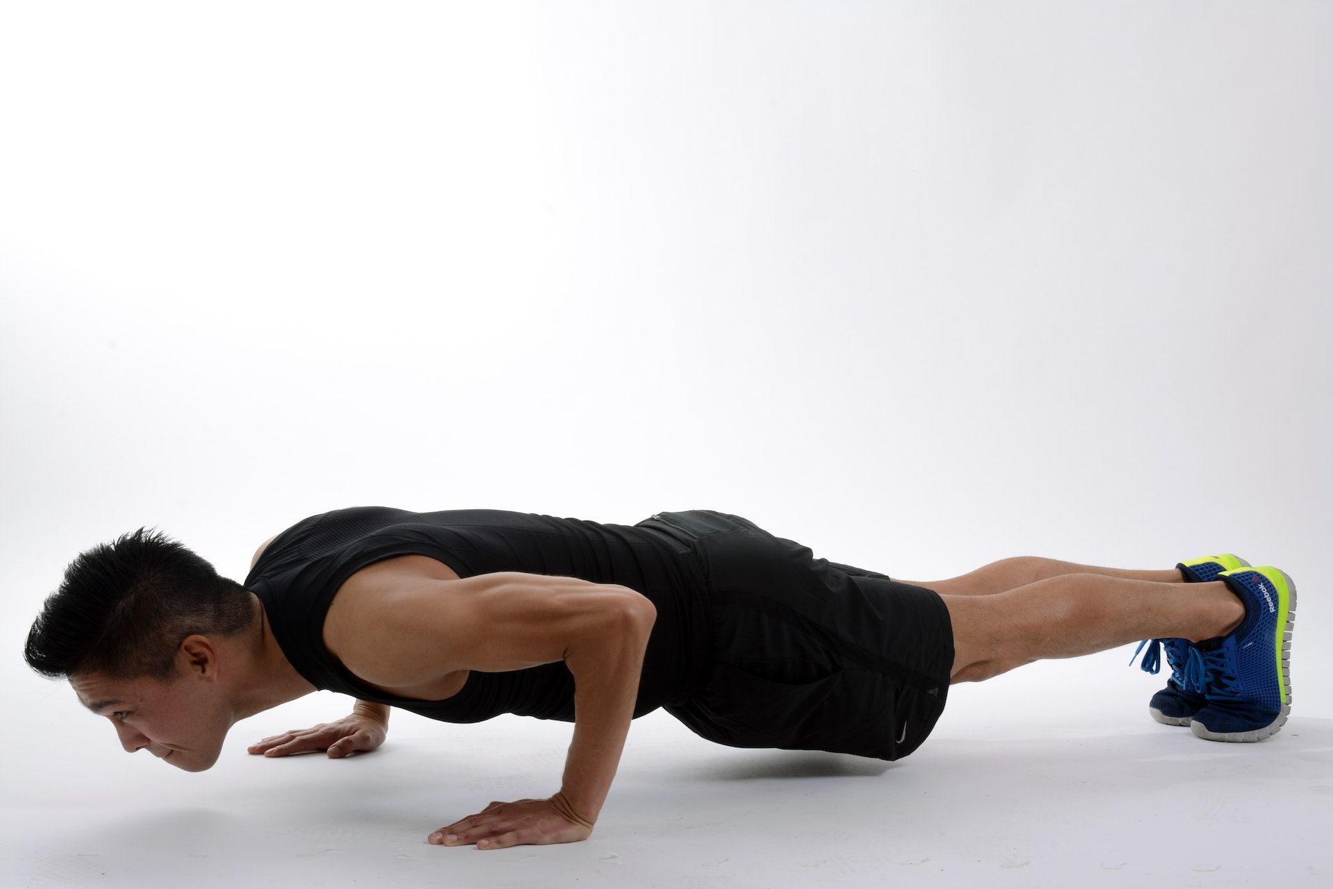 Push Up Objects Are Dips Superior to Push-ups? Which Exercise Offers Greater Effectiveness?