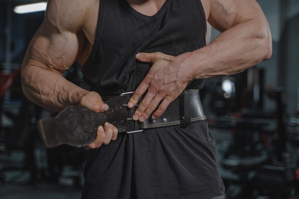 Advantages-and-use-of-the -weight-belt-for-lifting