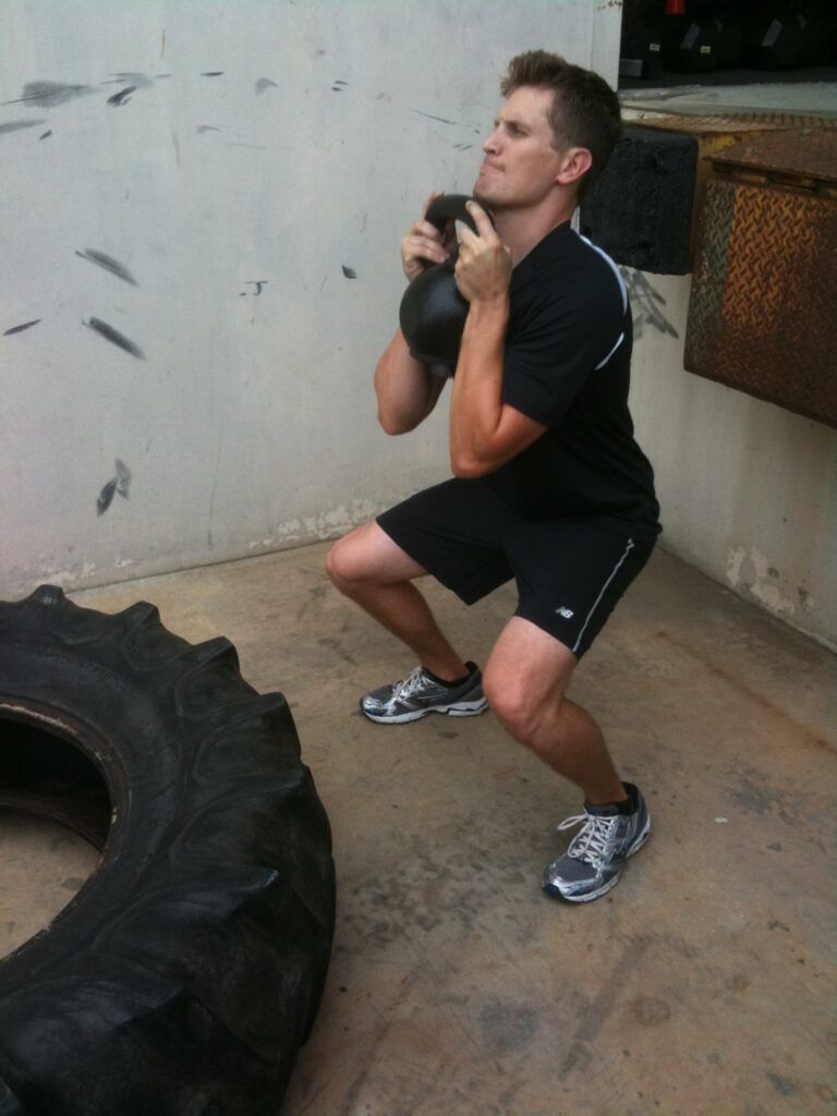 Kettlebell-squat-pros