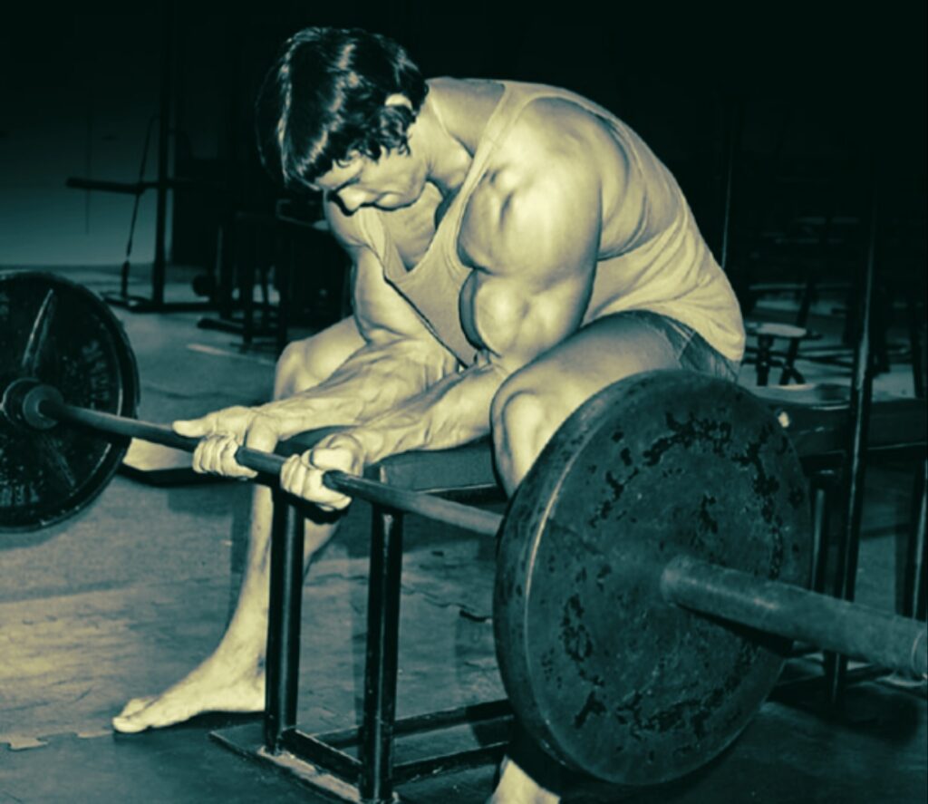 Bodybuilder-performing-wrist-curls-for-forearms