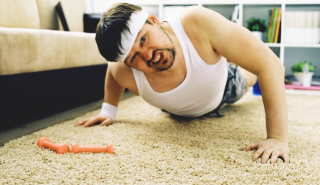A-man-who-struggles-to-do-push-ups