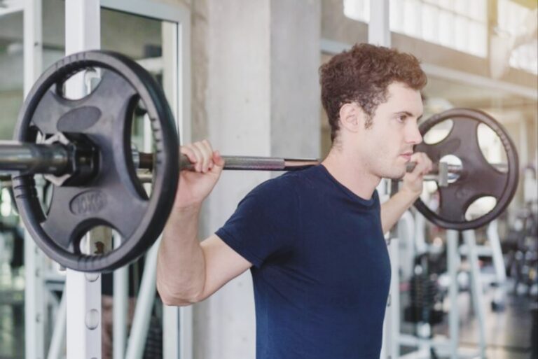 Should-I-look-forward-or-down-during-the-squat?