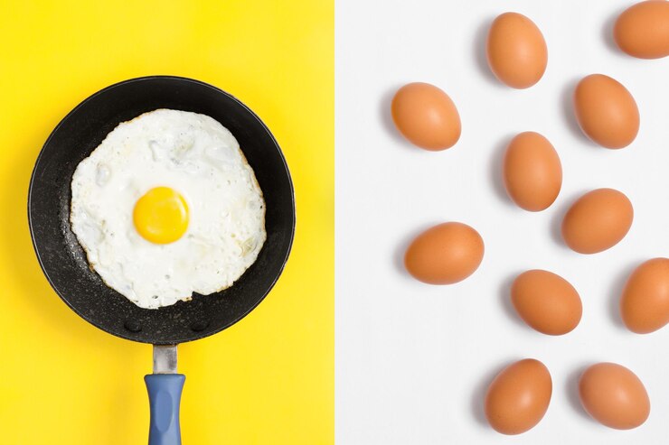 Eggs-Raw-or-Cooked-for-Protein